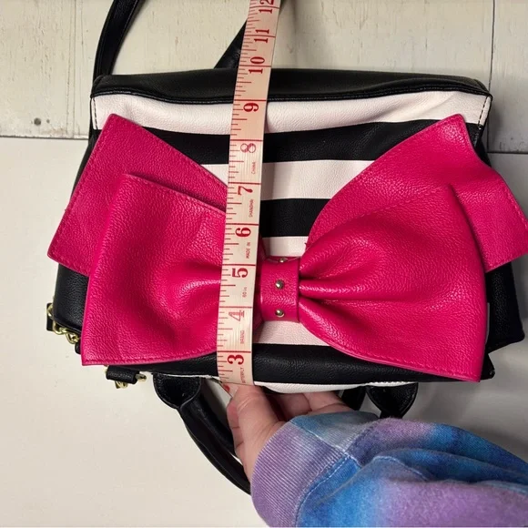 Betsey Johnson Striped Purse Handbag Satchel Pink Bow Black White Stripes - Picture 7 of 8